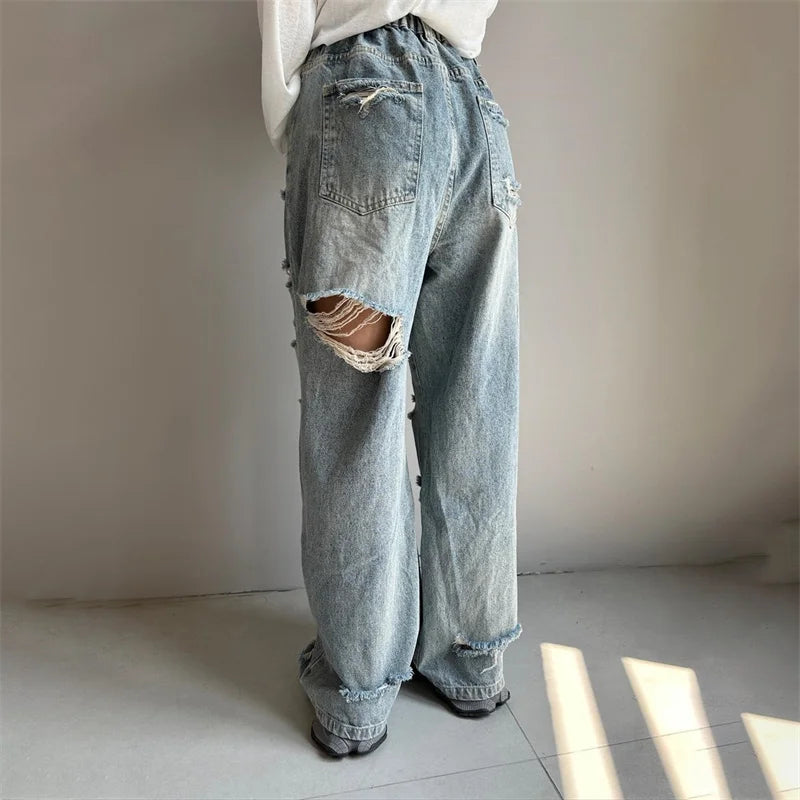 NOVA | High-Waist Light Ripped Jeans