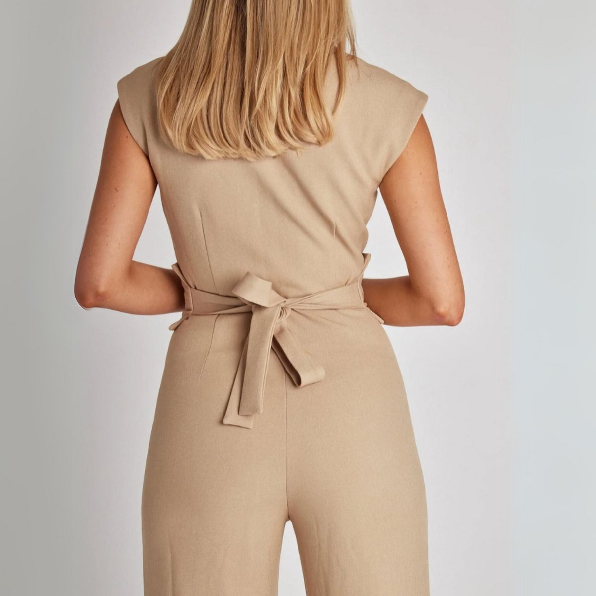 Ariana Mouwloze Jumpsuit